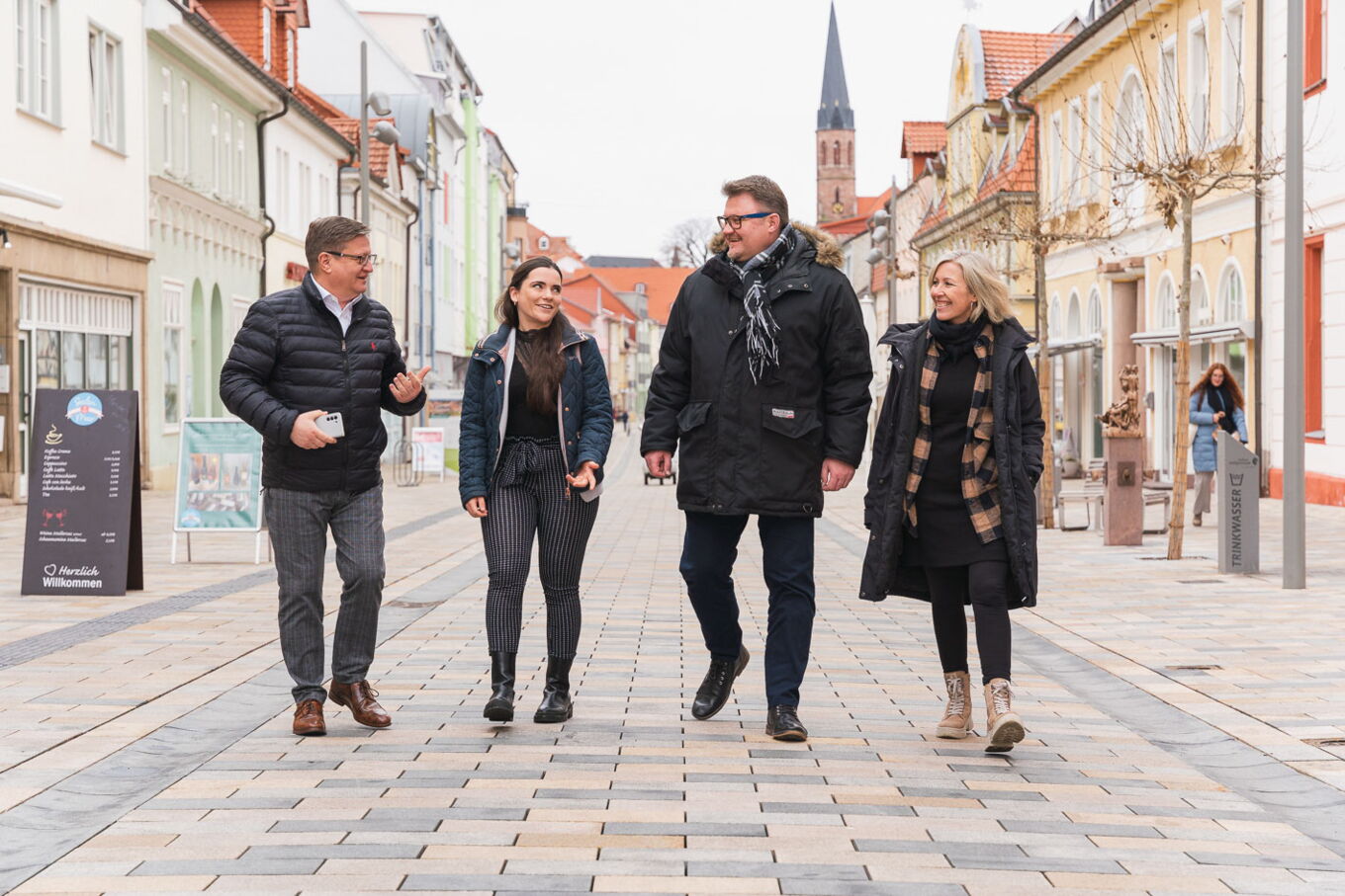v.l.n.r. Thomas Spielmann (Bürgermeister Heiligenstadt), Sophie Kahlmeyer (Fachdienstleitung Tourismus Stadt Duderstadt), Thorsten Feike (Bürgermeister Duderstadt), Jeannette Löser (Projektleitung DWT2024) © Alexander Franke Stadtverwaltung Heilbad Heilig